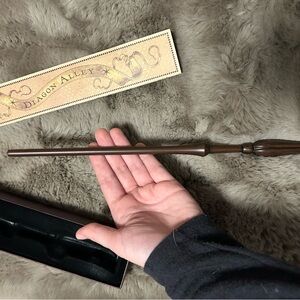 Universal Studios Luna Lovegood Wand